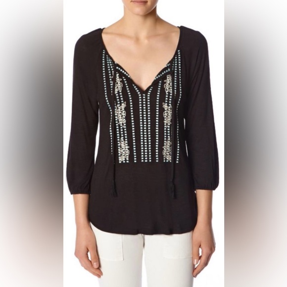 NWT Sanctuary black embroidered 3/4 sleeve blouse small - Picture 1 of 10